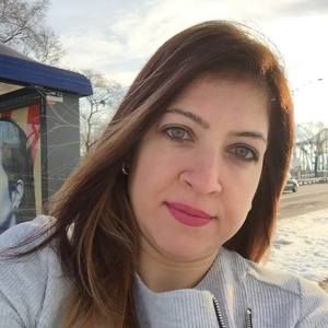 Meet your Posher, Yasmina